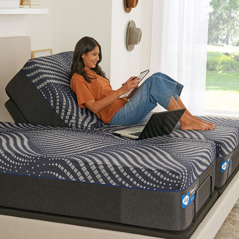 Sealy Adjustable Ease® Power Base Sleepology mattress Sleep deeper