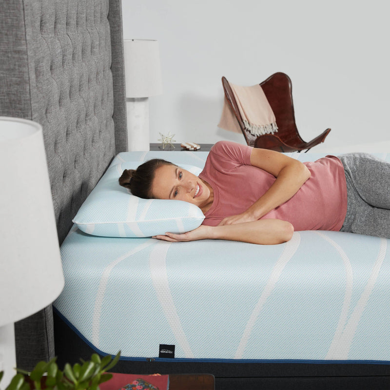 Tempurpedic Pillow TEMPUR-Breeze ProLo Pillow Sleepology mattress Sleep deeper